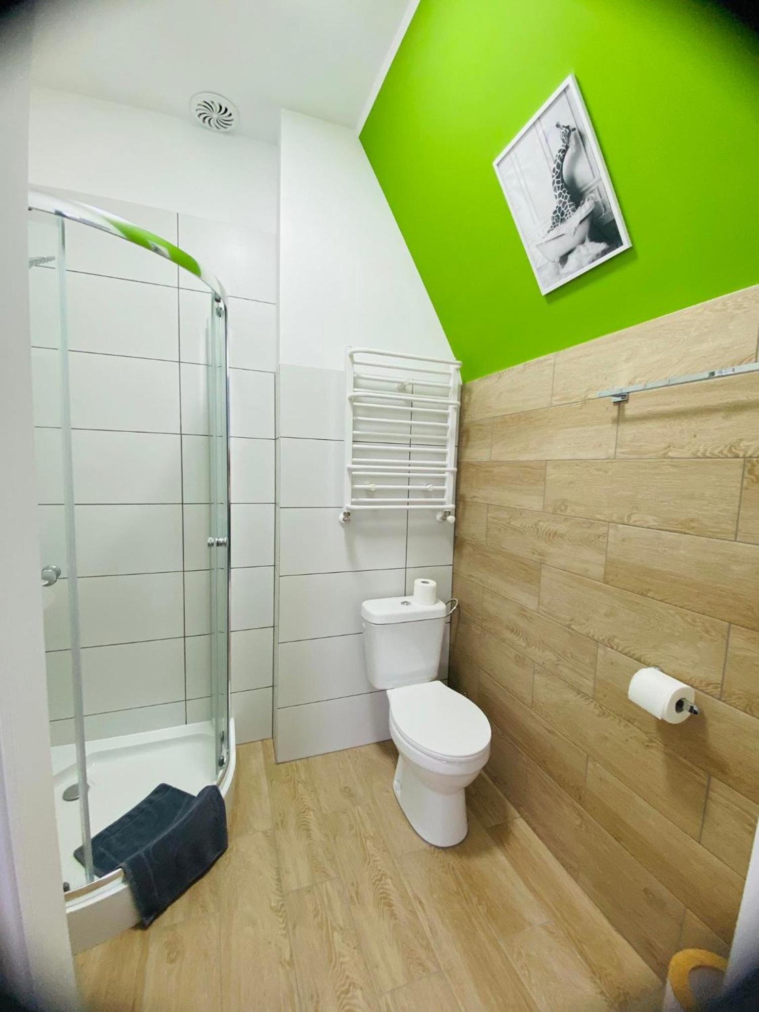 Hotel Milo - Noclegi Бартошице Екстериор снимка