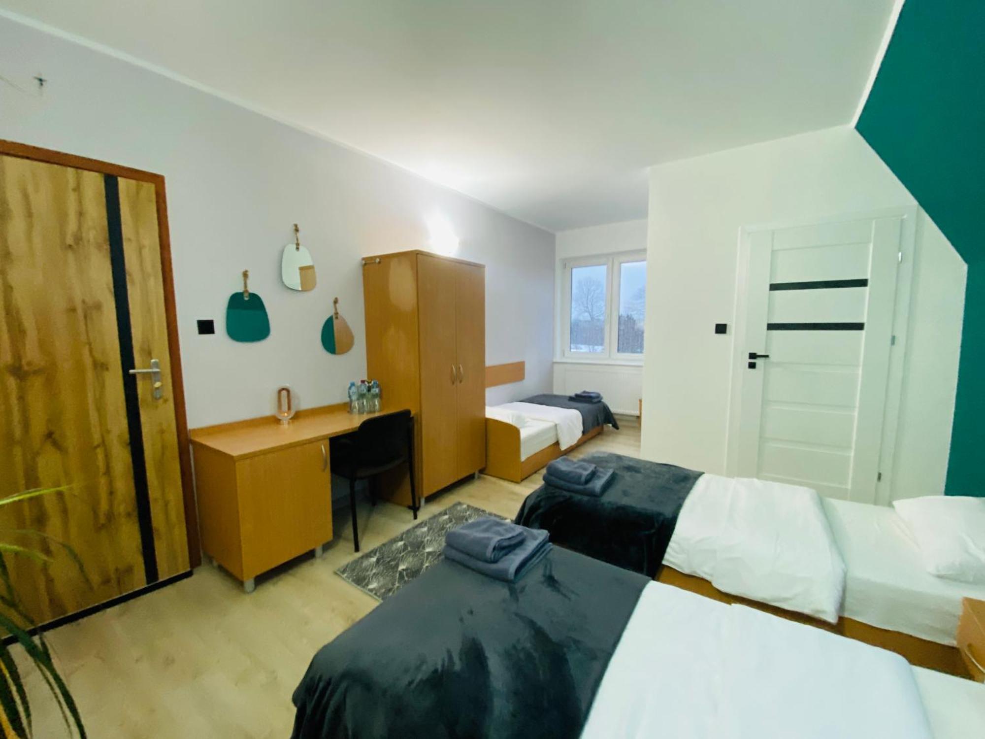 Hotel Milo - Noclegi Бартошице Екстериор снимка